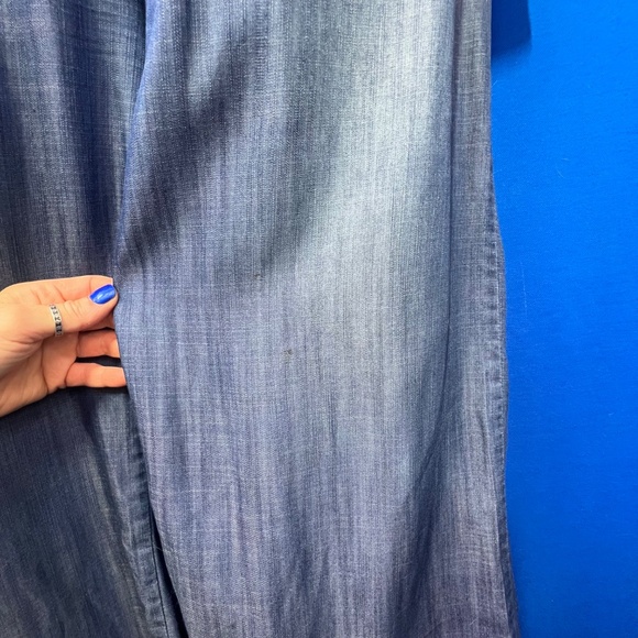 💙|•STANDARDS & PRACTICES•| Lightweight Denim Wide Leg Jumpsuit Size Large - Picture 9 of 14